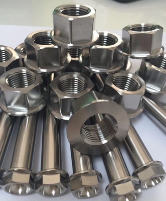 Titanium Alloy TC4 Pengencang Mekanik Baut Mur Sekrup Korosi Tahan Panas